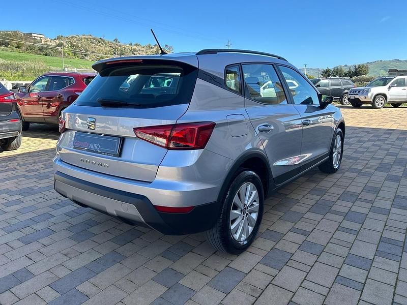 Usata Seat Arona Style 95 CV (69 kW) 2018 Argento SUV