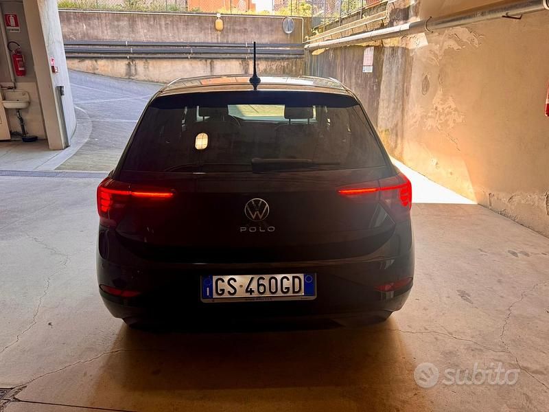 Usata VW Polo Life 95 CV (69 kW) 2024 Nero Utilitaria