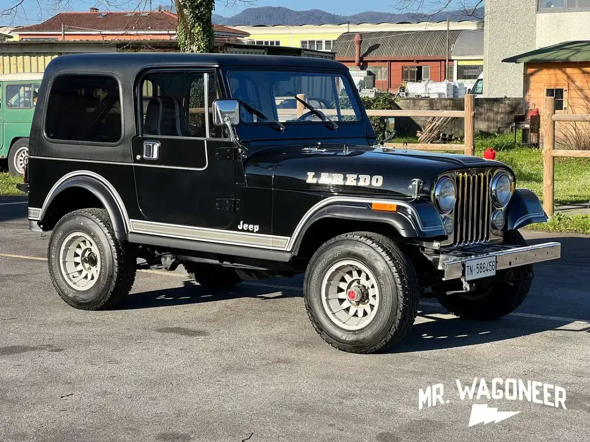 Usata Jeep CJ Laredo 122 CV (89 kW) 1981 Nero SUV