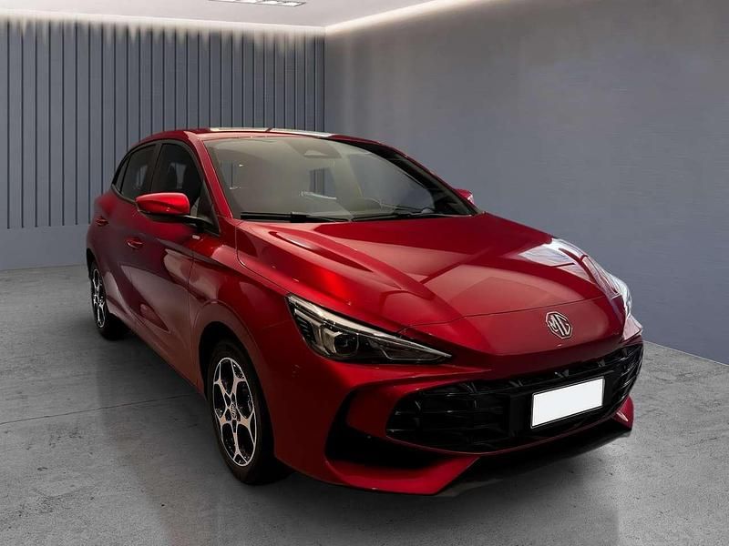 Nuova MG MG3 116 CV (85 kW) 2026 Diamond red Utilitaria