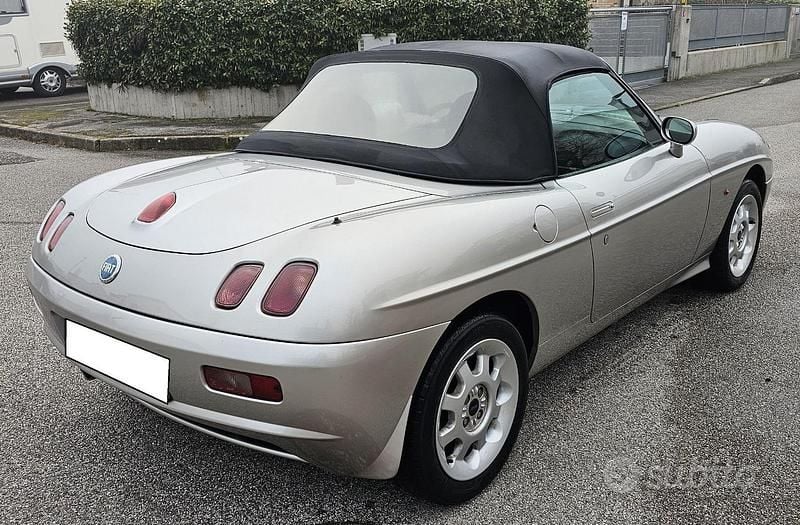 Usata Fiat Barchetta 131 CV (96 kW) 2001 Grigio Cabrio
