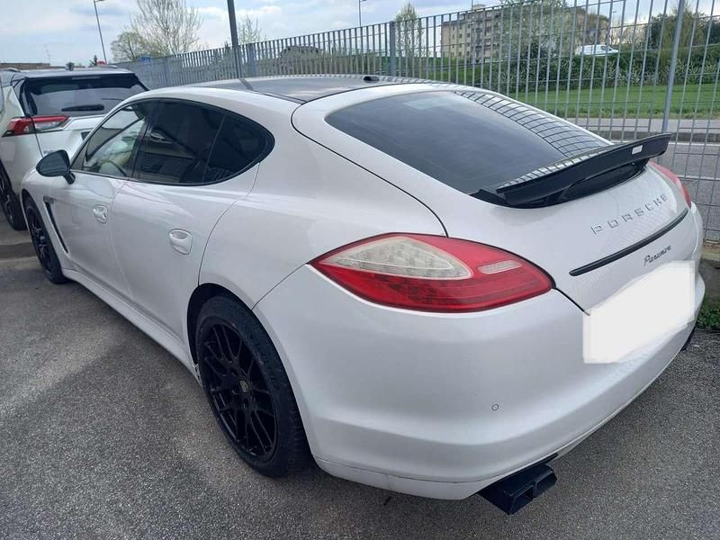 Usata Porsche Panamera 299 CV (219 kW) 2012 Bianco Berlina