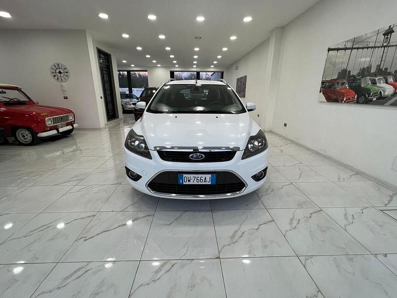 Usata Ford Focus 136 CV (100 kW) 2009 Bianco Station wagon