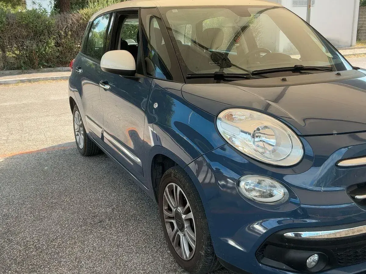Usata Fiat 500L Living 95 CV (69 kW) 2018 Blu Monovolume