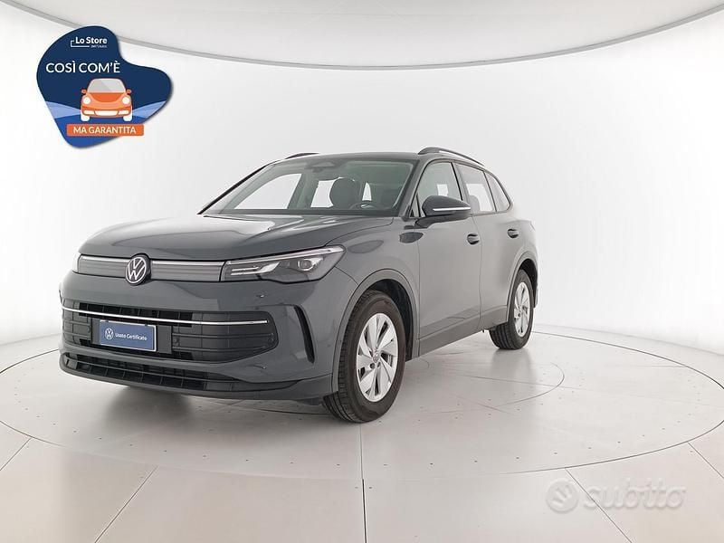 Dolphin grey metallizzato Usata 2025 VW Tiguan R-line Plus SUV | 37.700 € (Cara) - Immagine 1/4