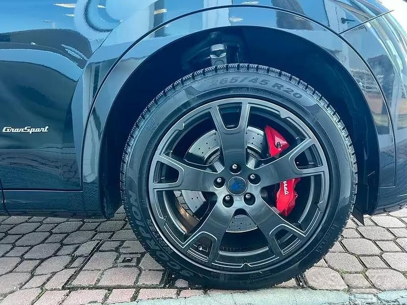 Usata Maserati Levante 275 CV (202 kW) 2019 Nero SUV