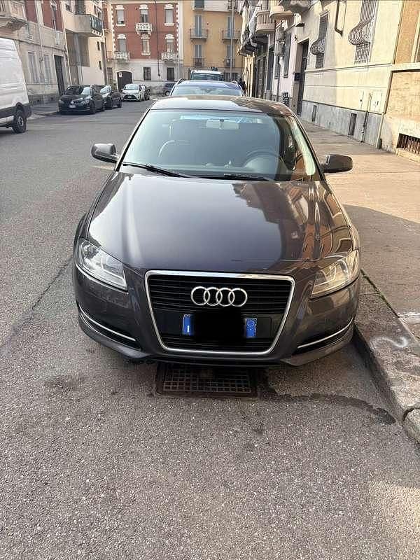 Usata Audi A3 Sportback Ambition 140 CV (102 kW) 2011 Grigio Utilitaria