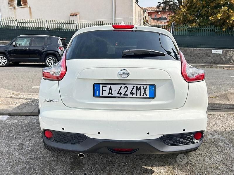 Usata Nissan Juke Acenta 115 CV (84 kW) 2015 Bianco SUV