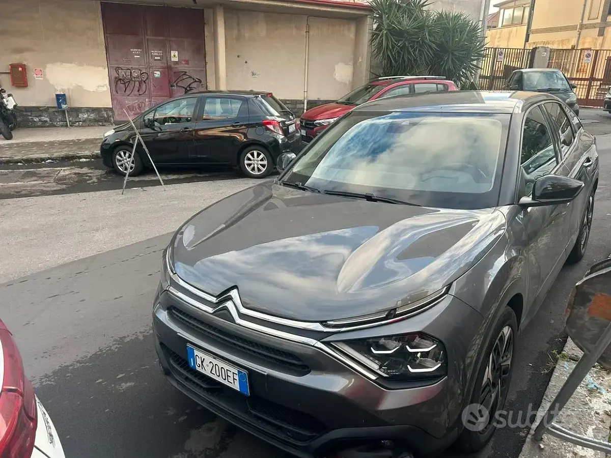 Usata Citroën C4 Shine 131 CV (96 kW) 2022 Grigio Berlina