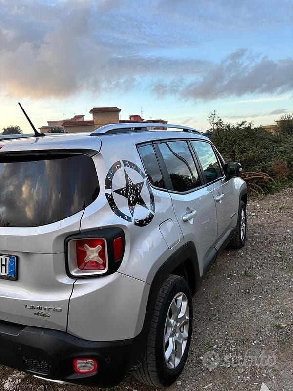 Usata Jeep Renegade 140 CV (102 kW) 2016 Grigio SUV