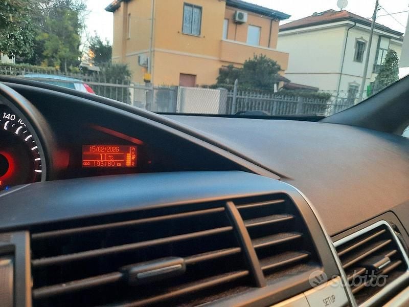 Usata Toyota Verso Active 112 CV (82 kW) 2014 Nero Monovolume