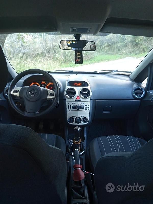Usata Opel Corsa 2007 Nero Utilitaria