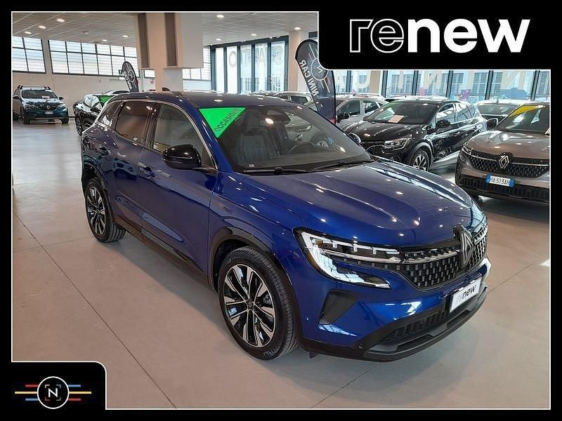 Usata Renault Austral Techno 200 CV (147 kW) 2023 Blu scuro SUV