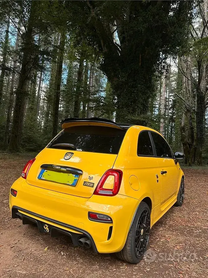 Usata Abarth 595 Pista 160 CV (117 kW) 2018 Giallo Utilitaria