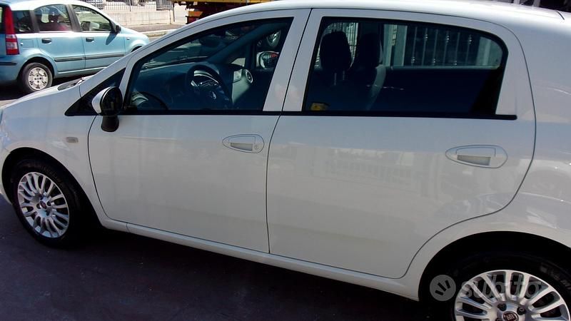 Occasion Fiat Punto S 95 ch (69 kW) 2017 Blanc Citadine