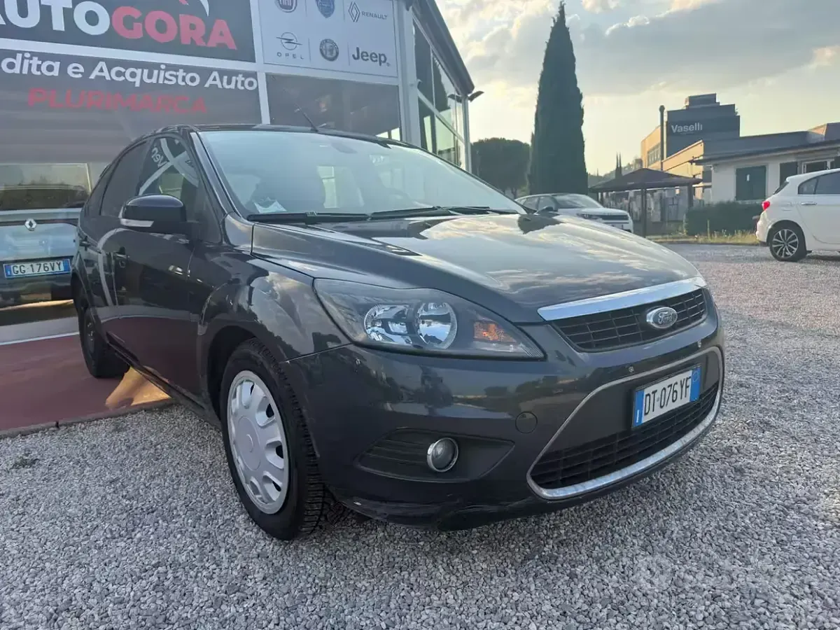 Usata Ford Focus 90 CV (66 kW) 2009 Grigio Berlina