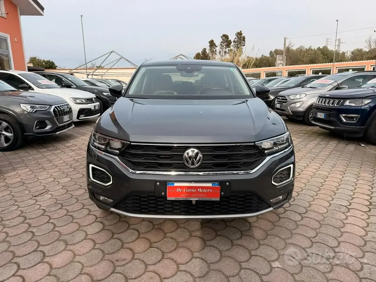 Usata VW T-Roc Advance 116 CV (85 kW) 2018 Grigio SUV