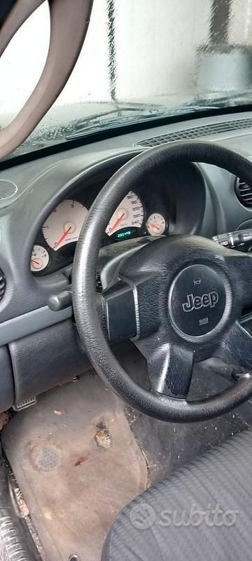 Usata Jeep Cherokee 2008 Nero SUV