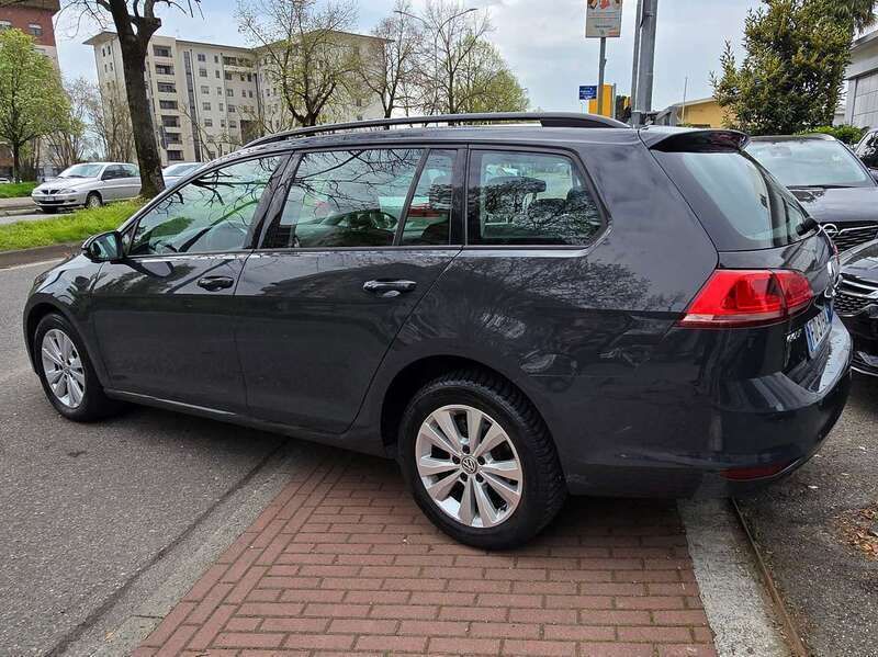 Usata VW Golf VII Executive 110 CV (80 kW) 2016 Nero Station wagon