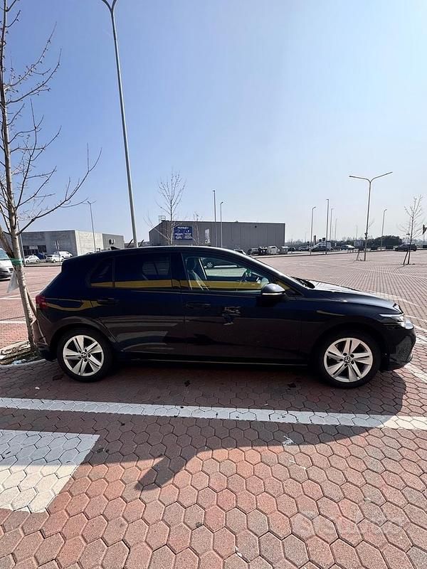 Usata VW Golf VII Life 150 CV (110 kW) 2020 Nero Berlina