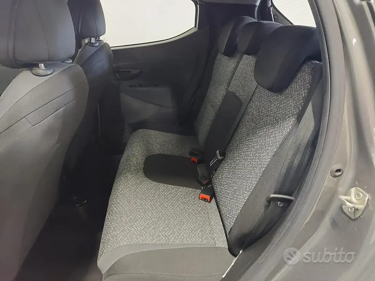 Usata Lancia Ypsilon 69 CV (50 kW) 2023 Utilitaria
