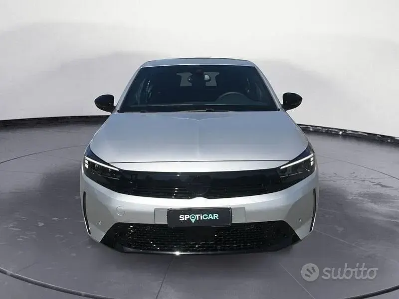 Usata Opel Corsa 101 CV (74 kW) 2025 Grigio Utilitaria