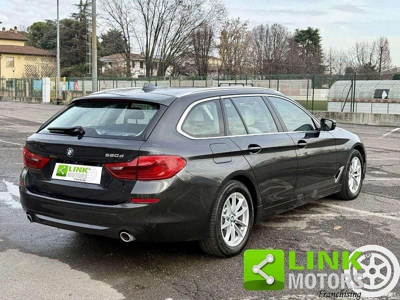 Usata BMW 520 Luxury Line 190 CV (139 kW) 2019 Nero Station wagon