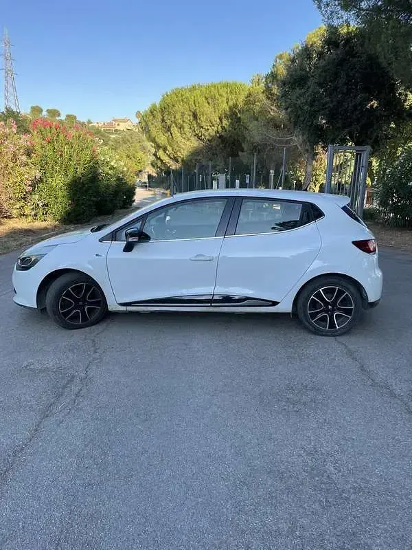 Usata Renault Clio IV 75 CV (55 kW) 2016 Bianco Berlina