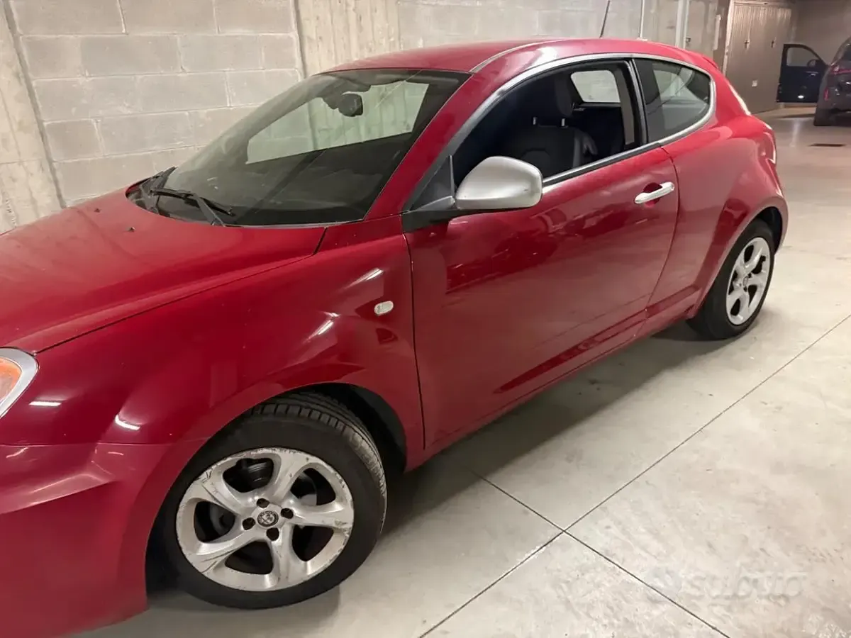 Usata Alfa Romeo MiTo Super 105 CV (77 kW) 2018 Rosso Utilitaria
