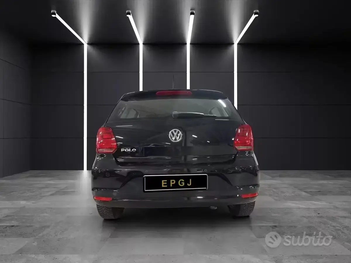 Usata VW Polo Comfortline 75 CV (55 kW) 2014 Nero Berlina