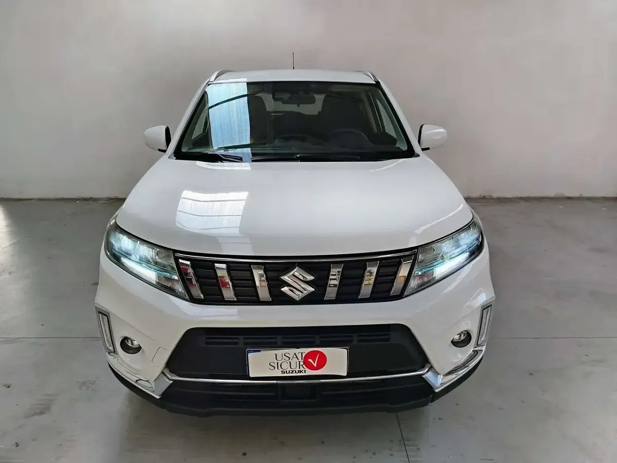 Usata Suzuki Vitara Cool 129 CV (94 kW) 2022 Bianco SUV