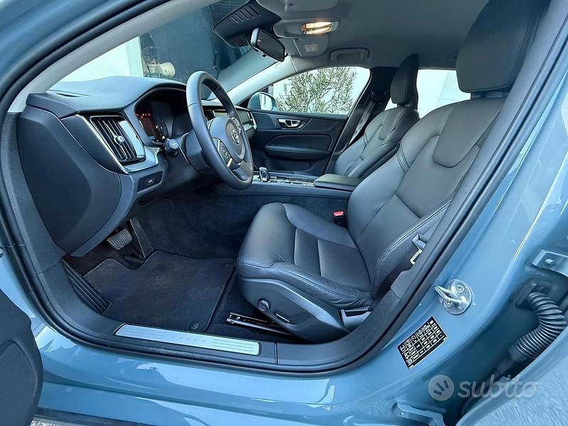 Usata Volvo V60 197 CV (144 kW) 2023 Station wagon