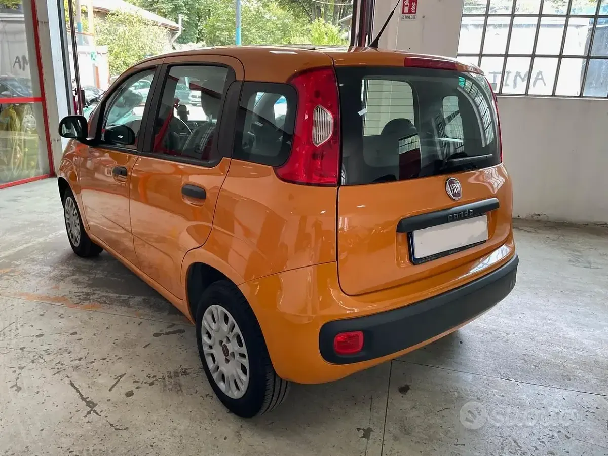 Usata Fiat Panda Easy 69 CV (50 kW) 2018 Arancione Utilitaria