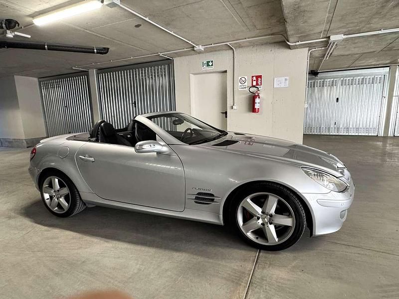 Usata Mercedes SLK200 163 CV (119 kW) 2006 Argento Cabrio