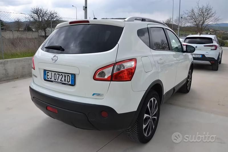 Usata Nissan Qashqai Acenta 110 CV (80 kW) 2011 Bianco SUV