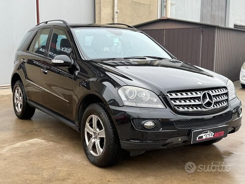 Usata Mercedes ML320 Sport Edition 224 CV (164 kW) 2008 Nero SUV
