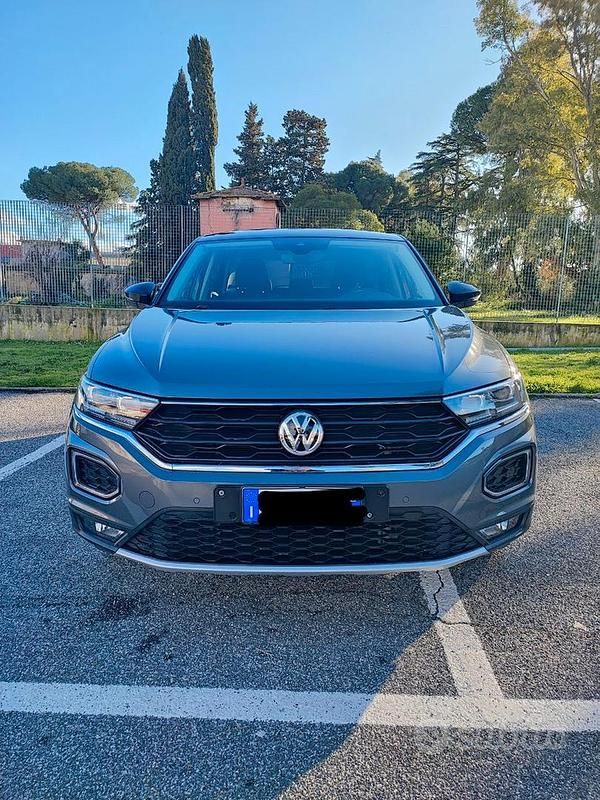 Usata VW T-Roc 115 CV (84 kW) 2019 Grigio SUV