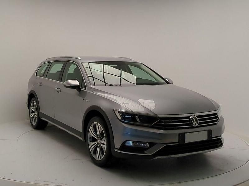 Usata VW Passat Alltrack 240 CV (176 kW) 2018 Pyrit silver met Station wagon
