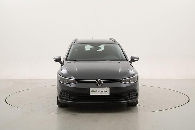 Usata VW Golf VIII Life 116 CV (85 kW) 2022 Grigio Station wagon
