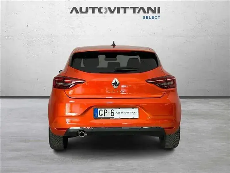 Usata Renault Clio Techno 91 CV (66 kW) 2023 Arancione Utilitaria