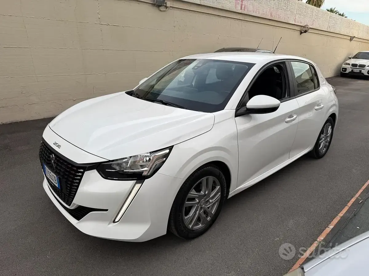 Usata Peugeot 208 75 CV (55 kW) 2020 Bianco Utilitaria