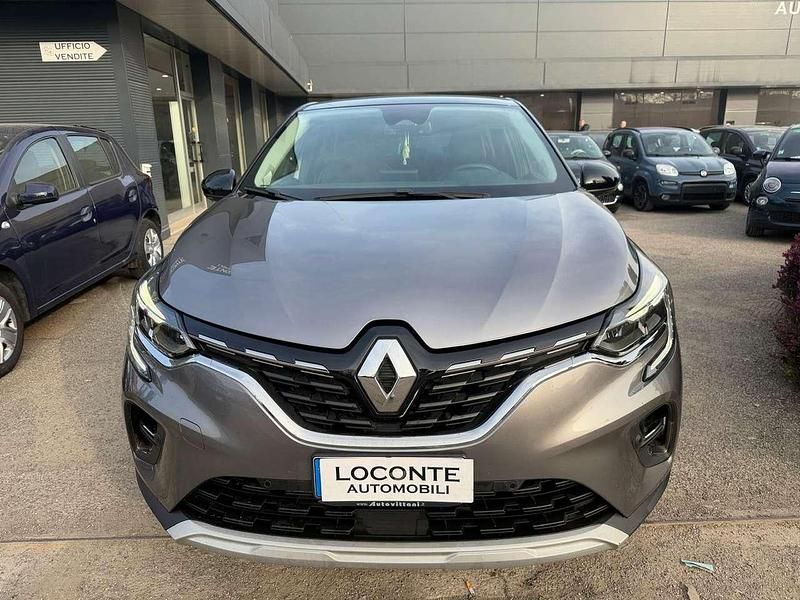 Usata Renault Captur Intens 101 CV (74 kW) 2021 Argento SUV