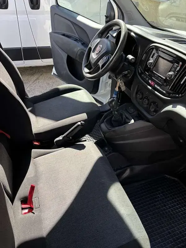 Usata Fiat Doblò 105 CV (77 kW) 2021 Monovolume