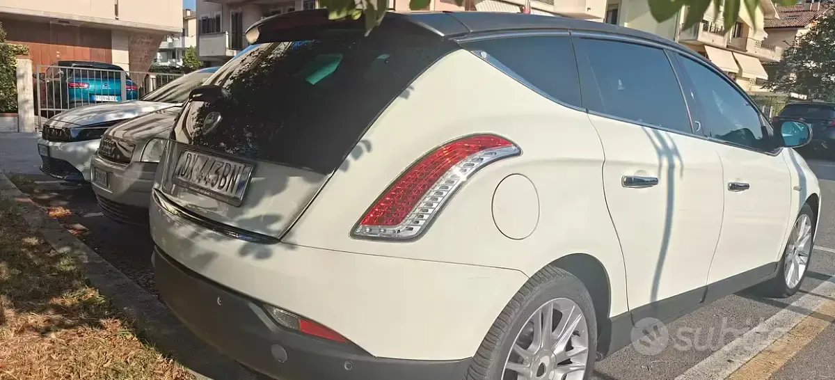 Usata Lancia Delta 120 CV (88 kW) 2009 Bianco Utilitaria