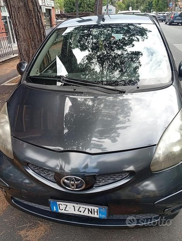 Usata Toyota Aygo 2003 Grigio Utilitaria