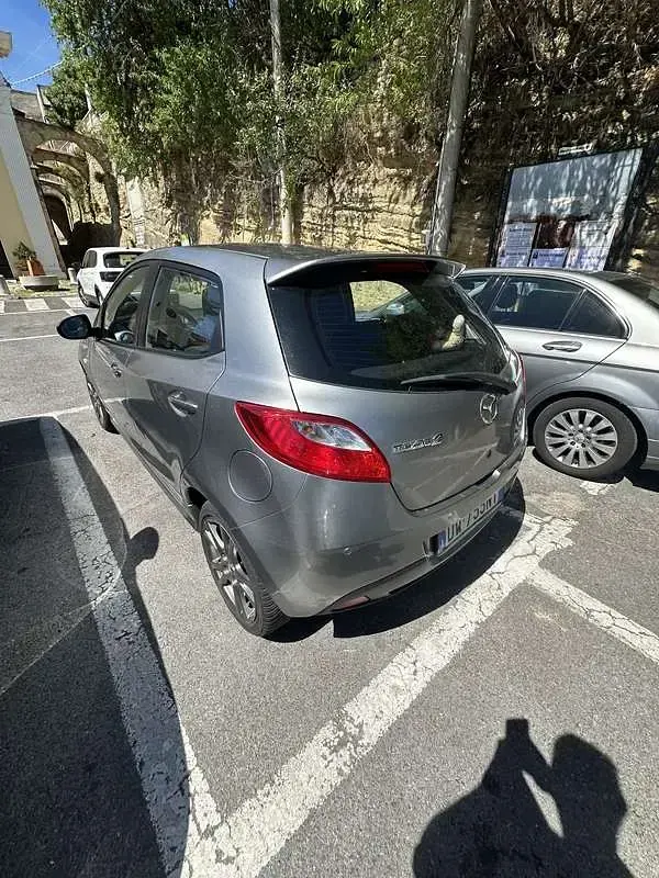 Usata Mazda 2 Inclusive 90 CV (66 kW) 2009 Utilitaria