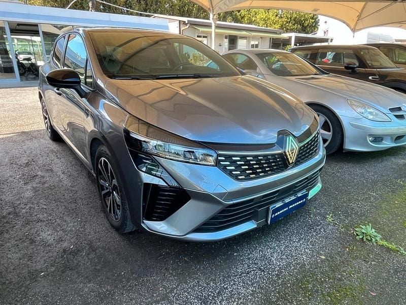 Usata Renault Clio V Evolution 91 CV (66 kW) 2024 Grigio Utilitaria