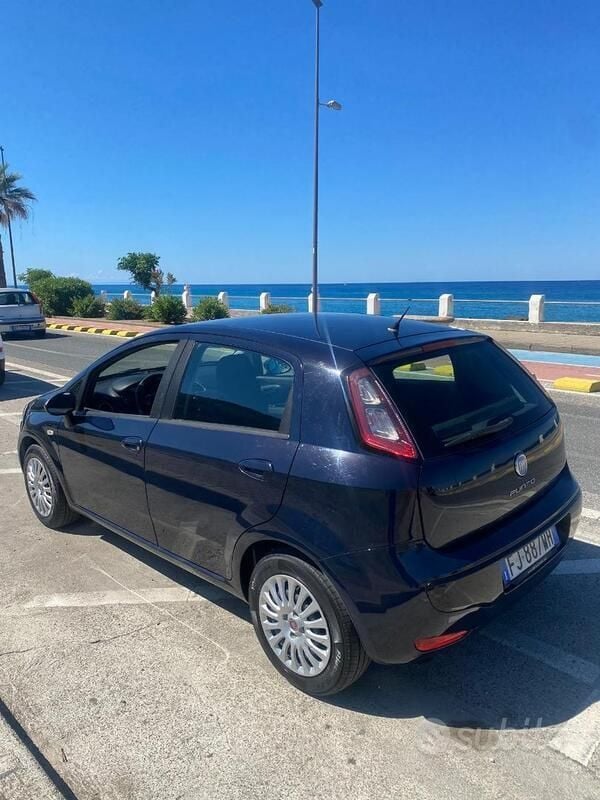 Usata Fiat Punto Evo 95 CV (69 kW) 2012 Blu Utilitaria