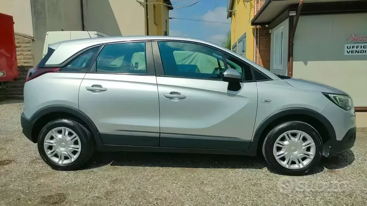 Usata Opel Crossland X 82 CV (60 kW) 2018 Grigio SUV