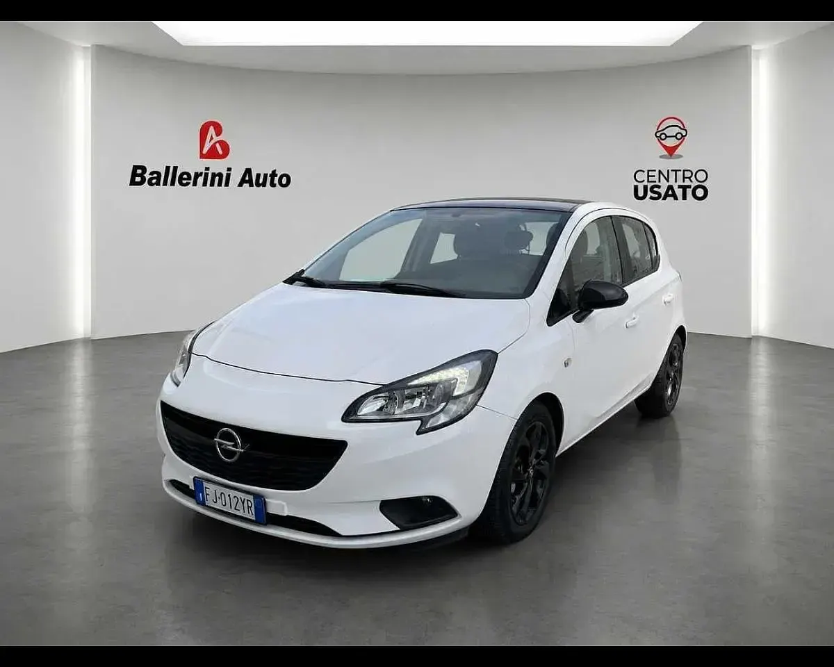 Usata Opel Corsa 75 CV (55 kW) 2017 Utilitaria